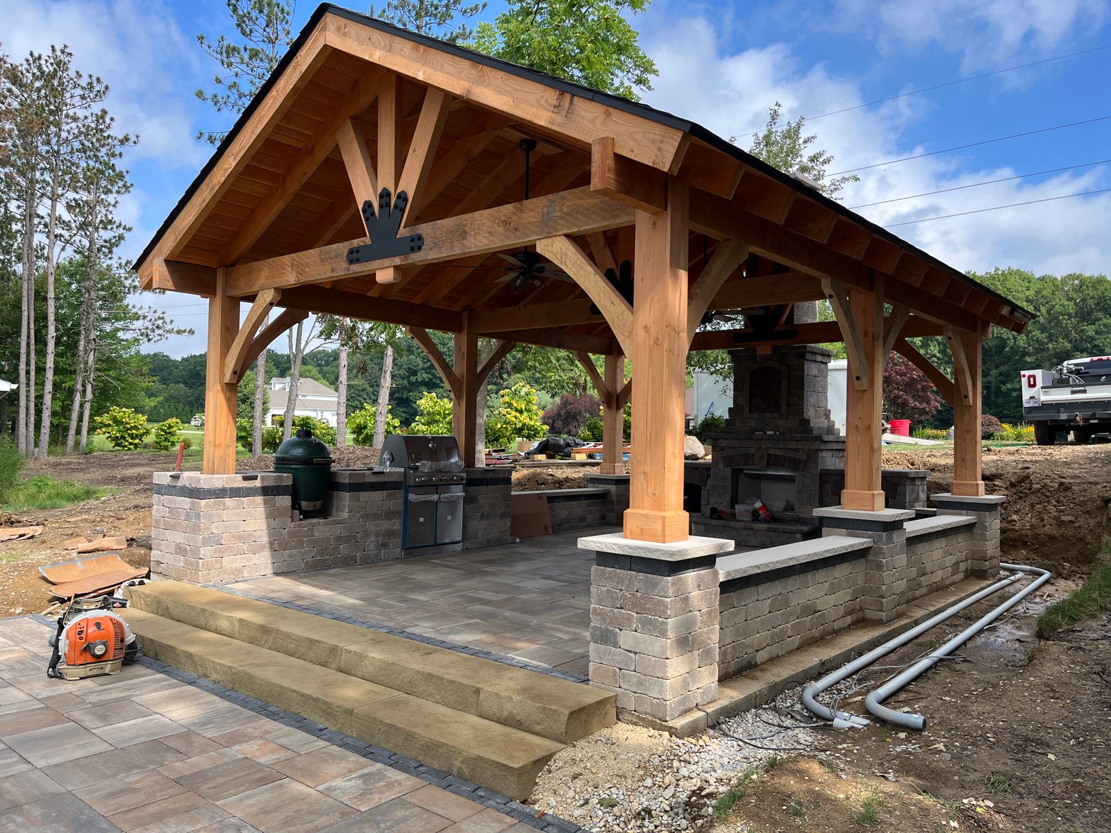 Angle view of pavilion and kitchen